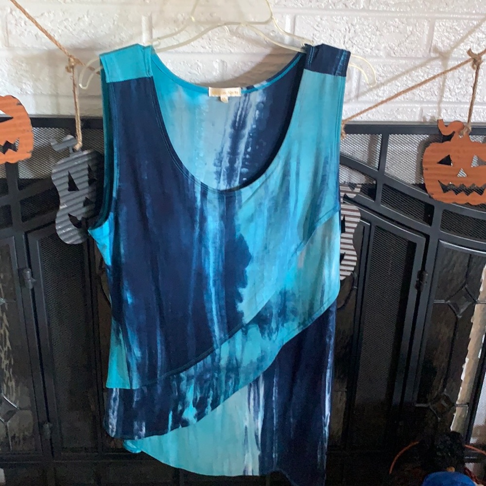 Zen Knits Asymmetric sleeveless top